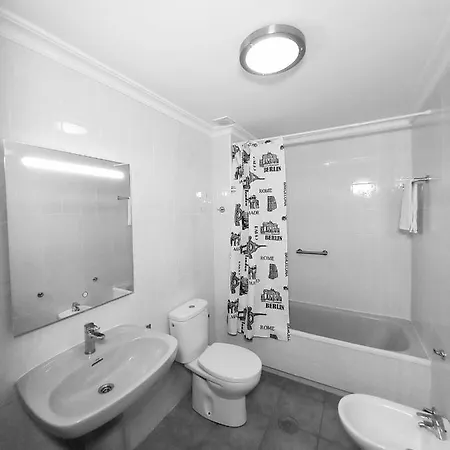 Centro Playa De Sabinillas Manilva * San Luis de Sabinillas